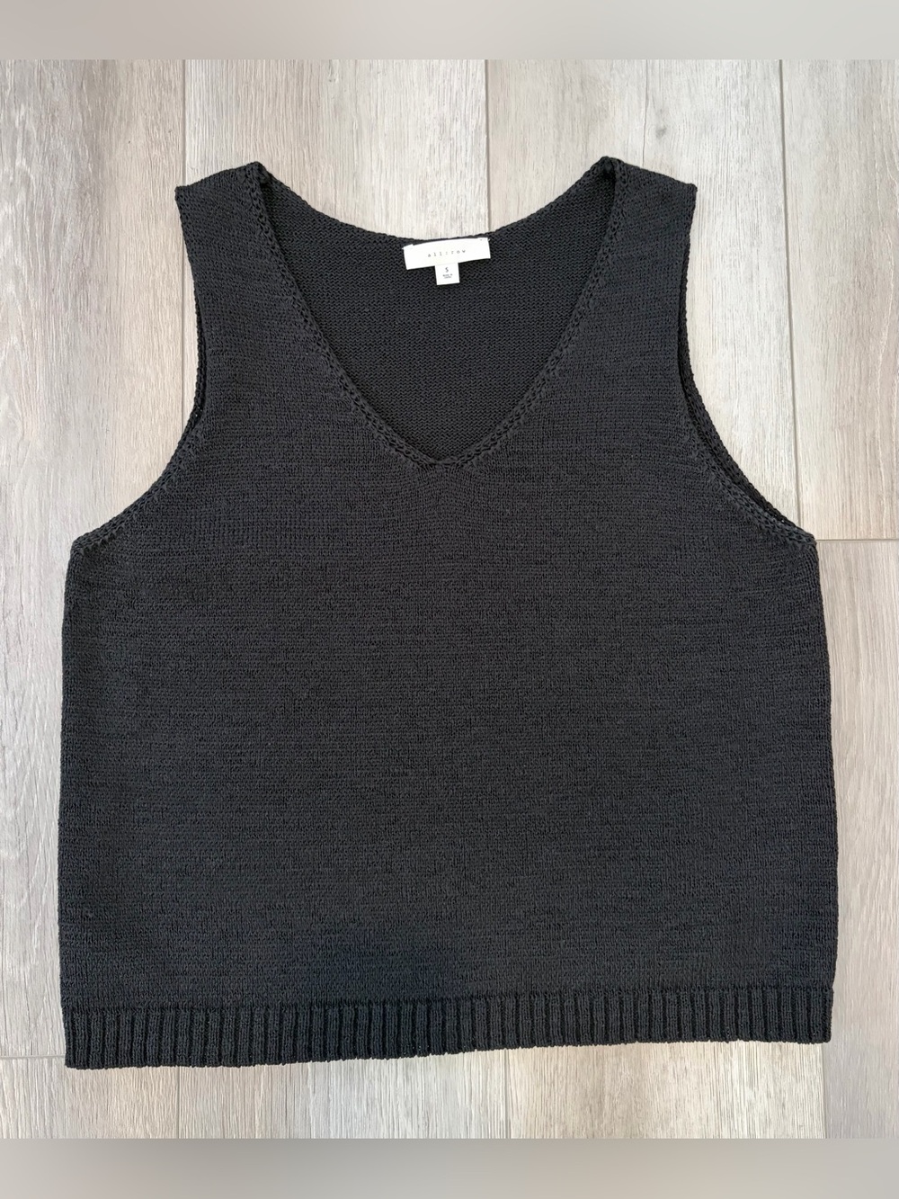 Black Knit V-Neck Sleeveless Sweater Vest